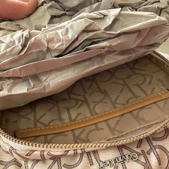 Calvin Klein CK Print Cross Body Shoulder Bag Purse - Picture 4 of 6